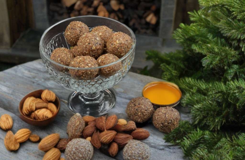 DRYFRUIT LADDUS (BIOTIN) - Image 6